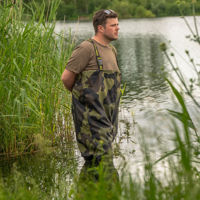 Avid Carp Distortion Camo Waders